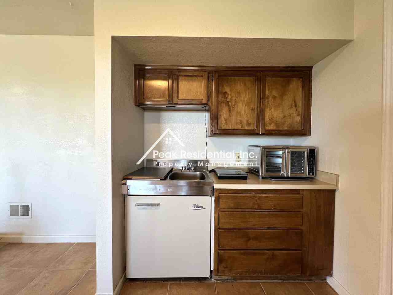 3480 Rolph Way Rear - Photo 5 of 10