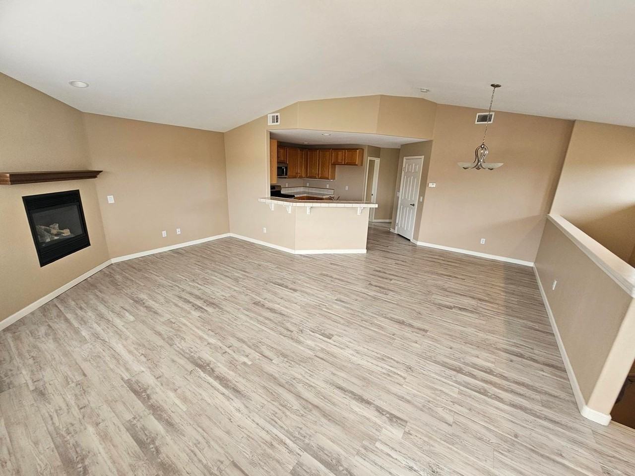 350 Luzon Street - Photo 3 of 24