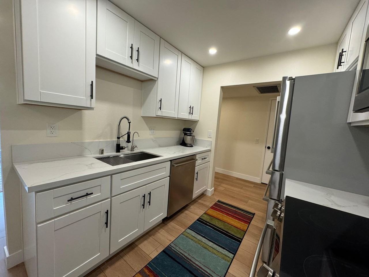 3825 Centre St #14 - Photo 3 of 18