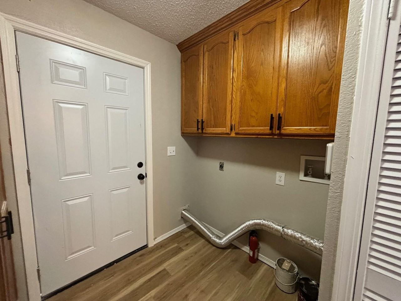 3308 S Saint Paul Ave - Photo 6 of 10