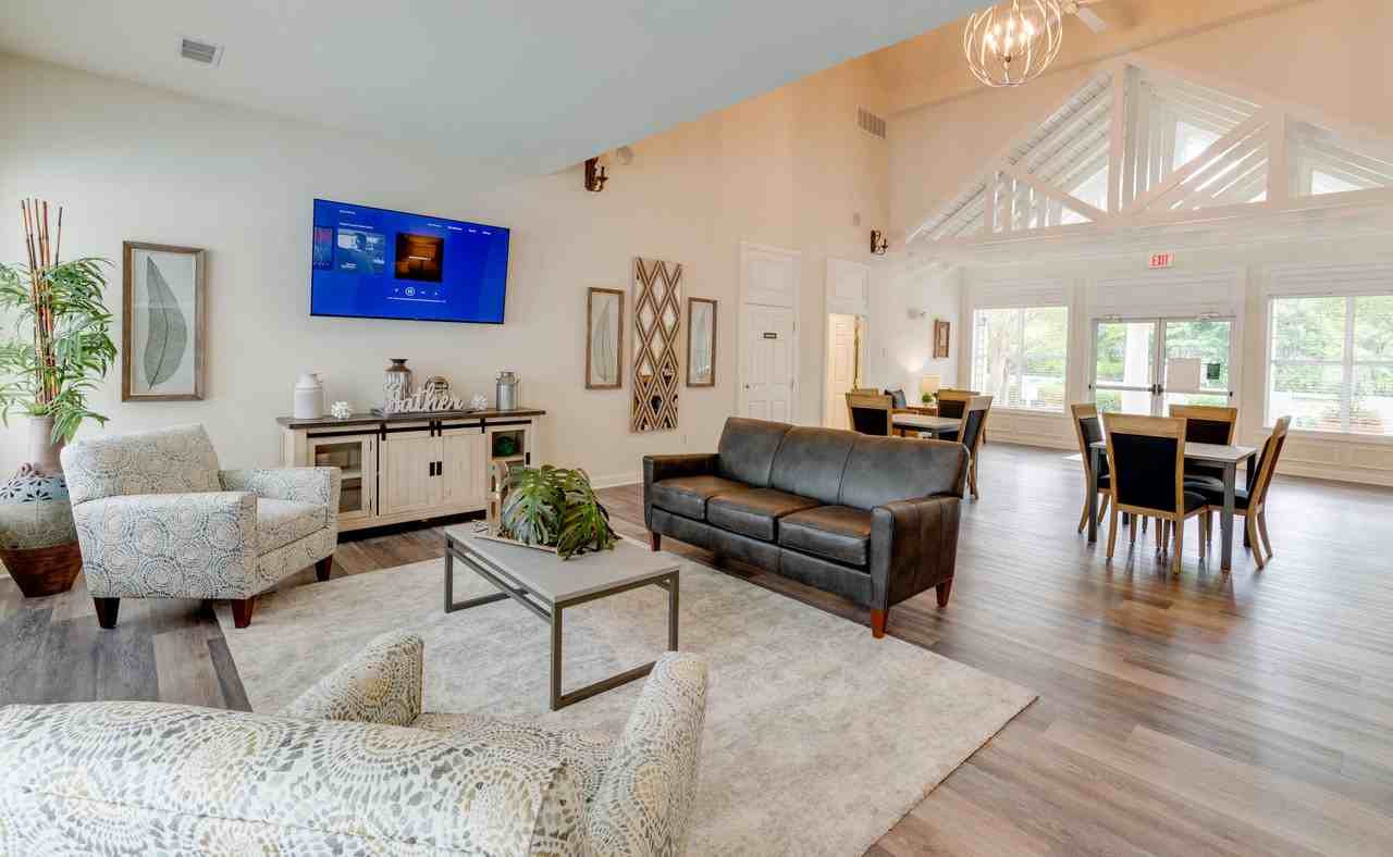 The Crossings At Summerland - Photo 7 of 9