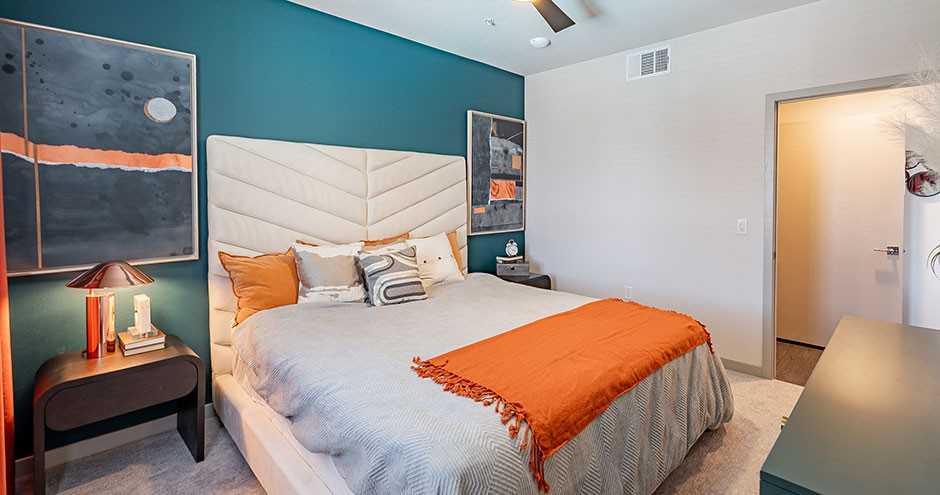 Buffalo at Desert Shores - Photo 5 of 30