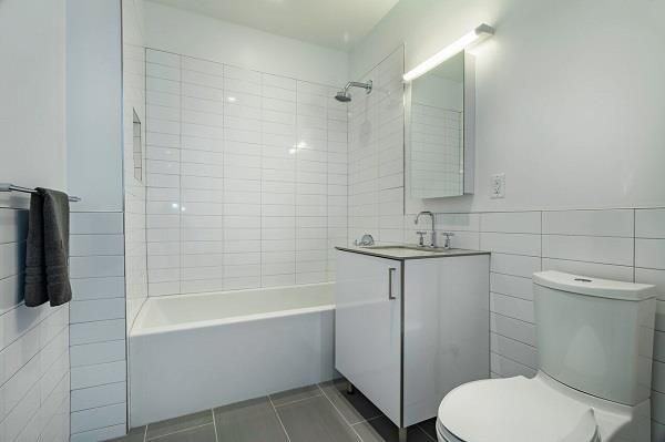 24-22 Jackson Avenue #710 - Photo 7 of 11
