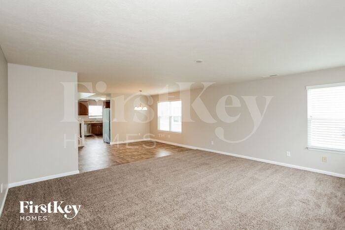 951 Rattlebox Ln - Photo 3 of 15