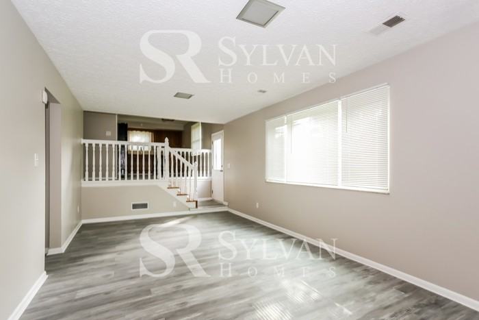 2753 Brownfield Rd - Photo 3 of 15