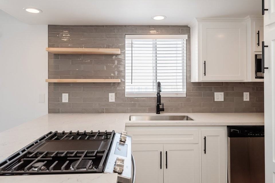 215 Moonstone Street #215 - Photo 5 of 34