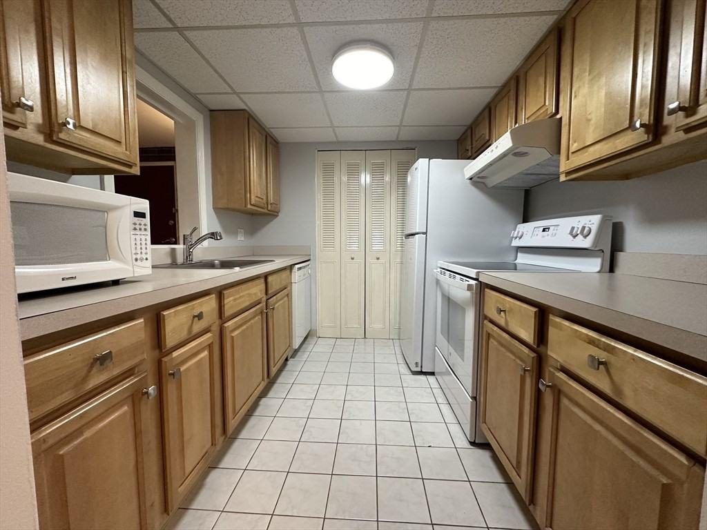 26 Greentree Ln #31 - Photo 2 of 15