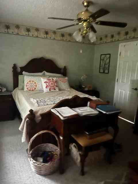 992 Buttercup Dr #NA - Photo 5 of 7