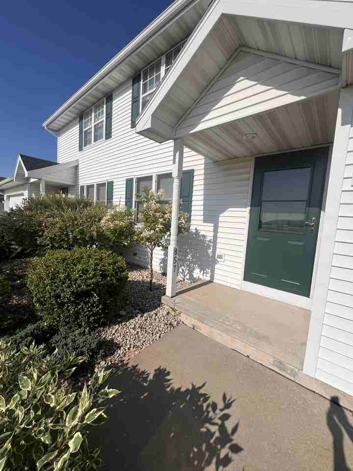 857 Red Hawk Dr #857 - Photo 2 of 21