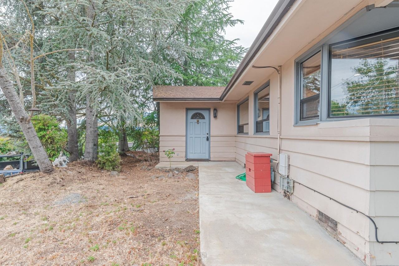 1430 Ne Sherman Ln #NA - Photo 5 of 30