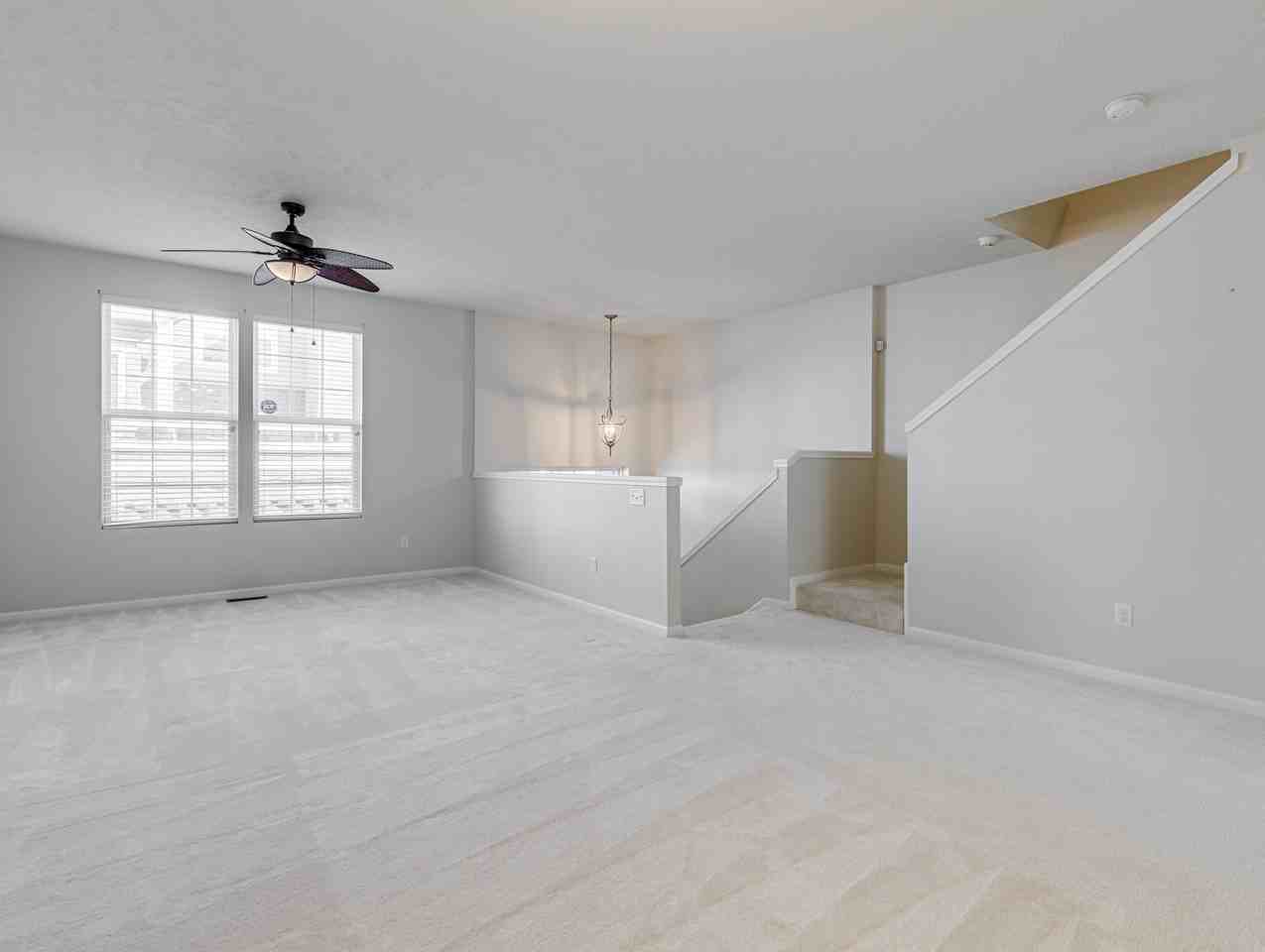 323 Blair Dr - Photo 3 of 27