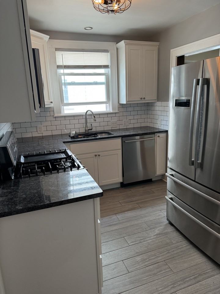 16517 Clifton Blvd #DOWN - Photo 4 of 12