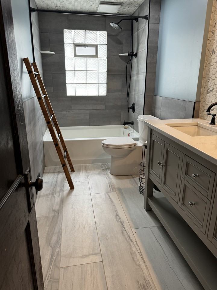 16517 Clifton Blvd #DOWN - Photo 5 of 12