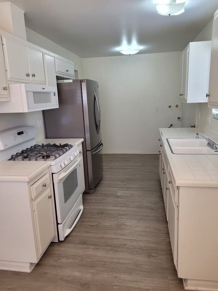 3247 Calle Osuna #NA - Photo 6 of 15