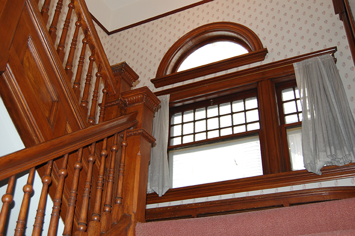 407 Wisconsin Ave #2 - Photo 3 of 13