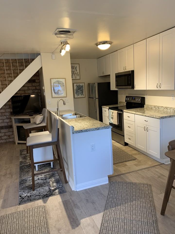 4425 4425 Diamond St. #2 - Photo 5 of 15