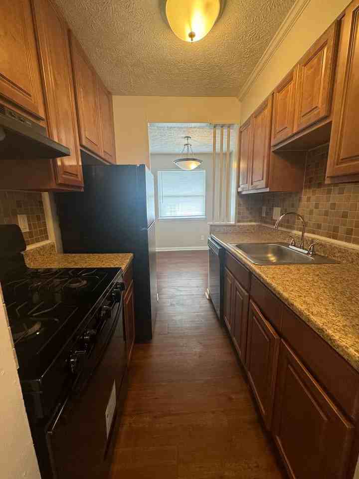 Woodfield Gardens - Photo 2 of 33