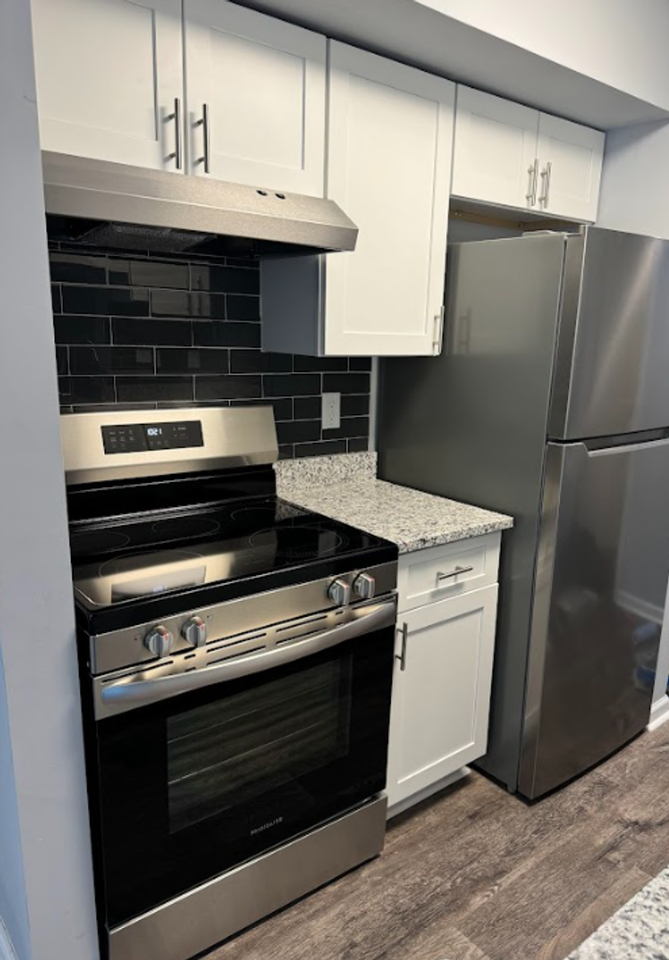 Amber Lake - Photo 6 of 24