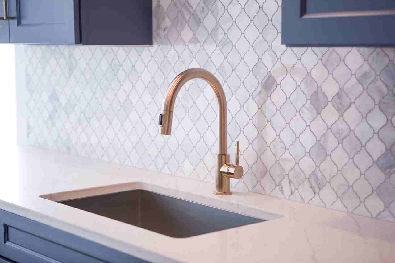 936 N High St - Photo 6 of 50