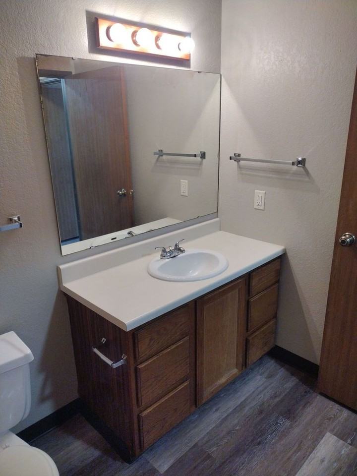 Lakeport Village - Photo 2 of 30