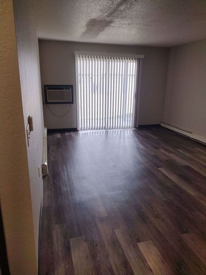 Lakeport Village - Photo 5 of 30