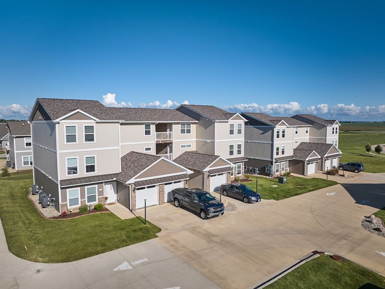 Middletown Place Apartments - Photo 5 of 50