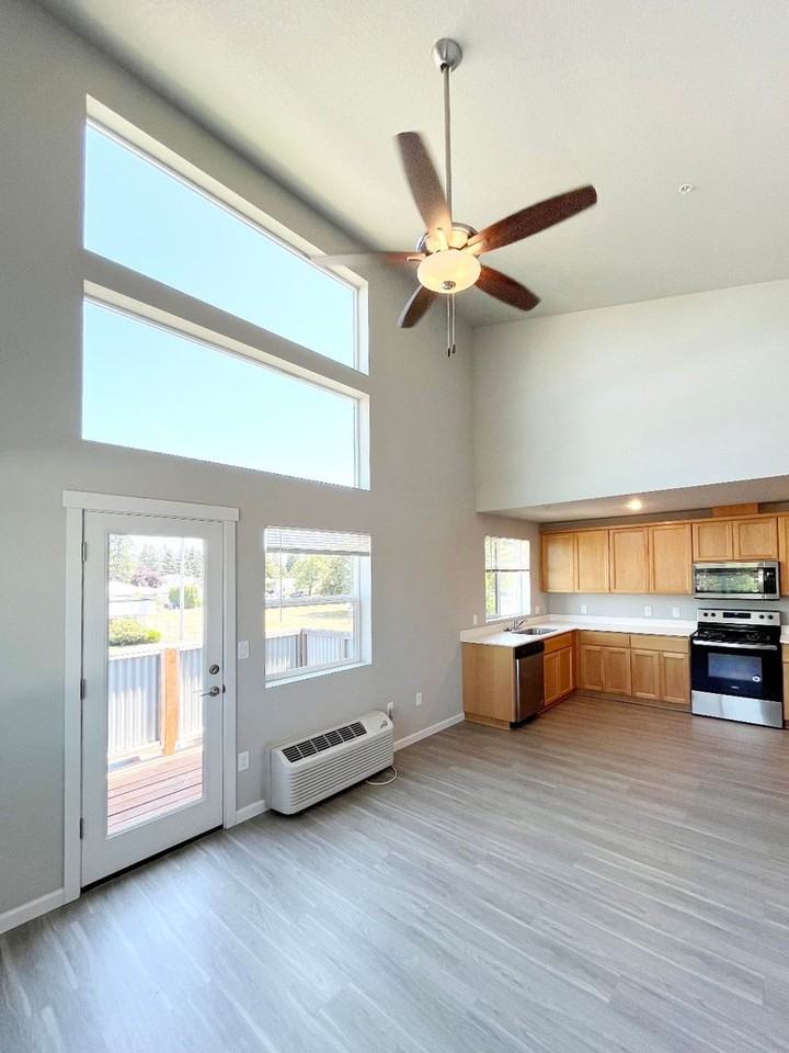 060-Sonic River Apartments - Photo 2 of 17