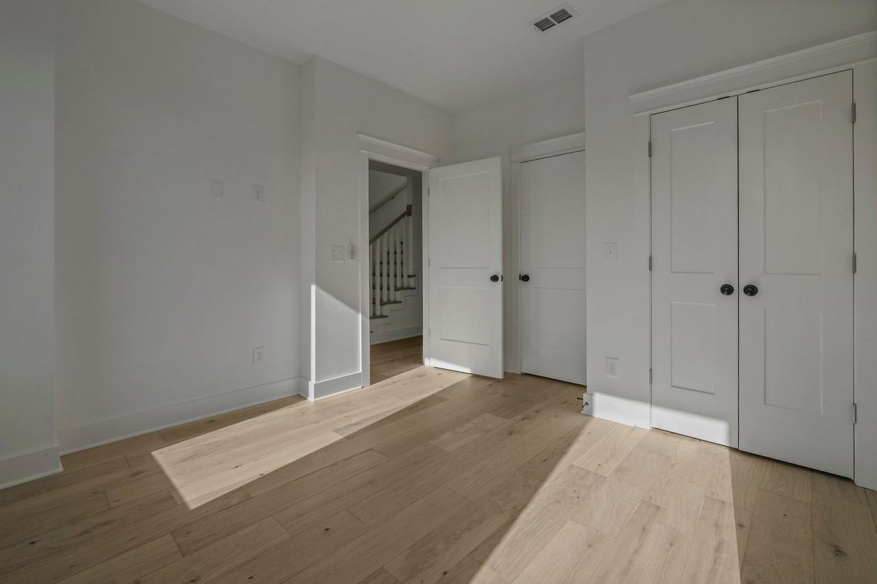 115 N 9th St #D - Photo 5 of 31