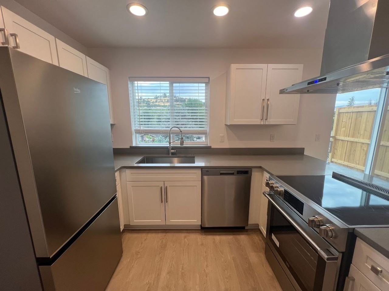 2509 Jordan St. Duplex - Photo 2 of 16