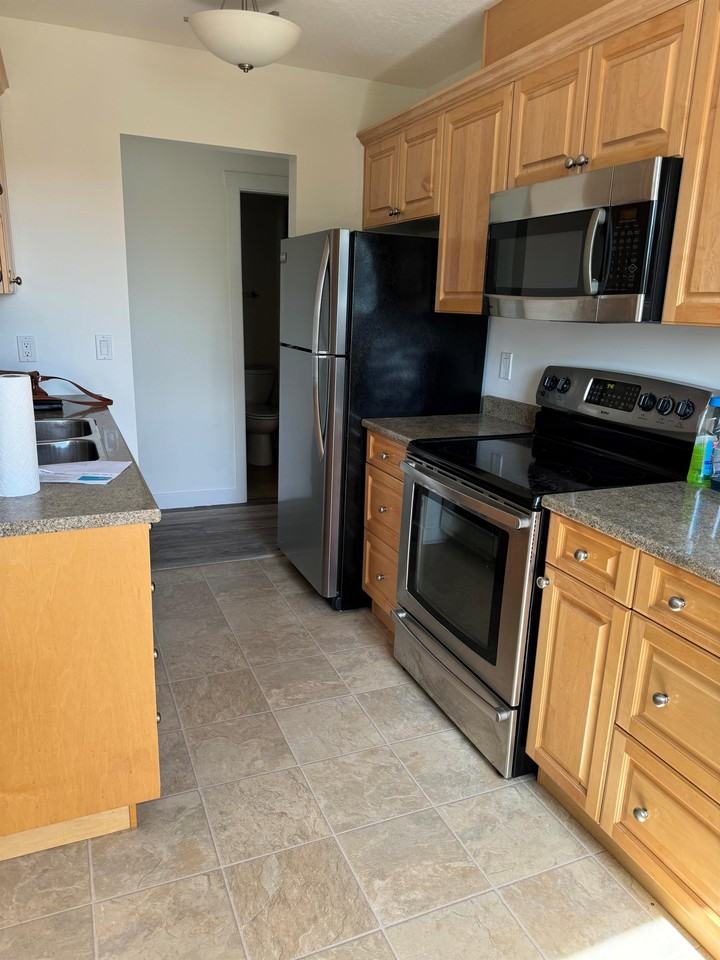 1654 300-111 - 1654 - 10th Avenue #202 - Photo 3 of 10