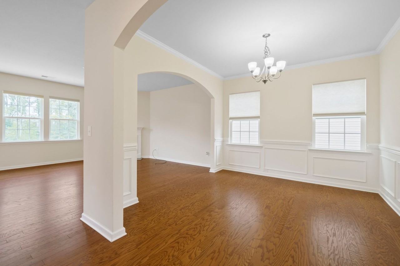 10329 Ebbets Rd - Photo 6 of 47