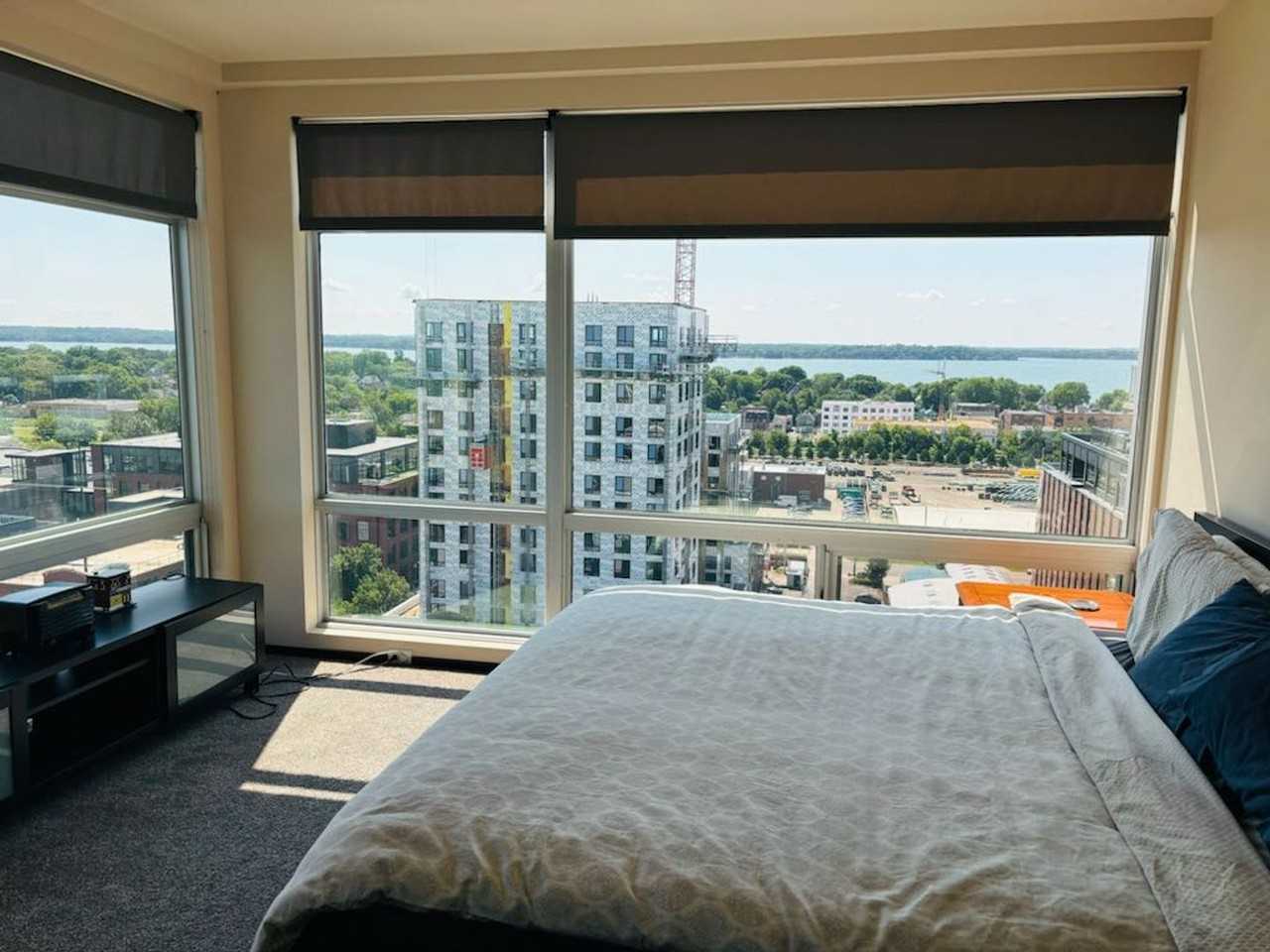 810 E Washington Ave - Photo 2 of 12