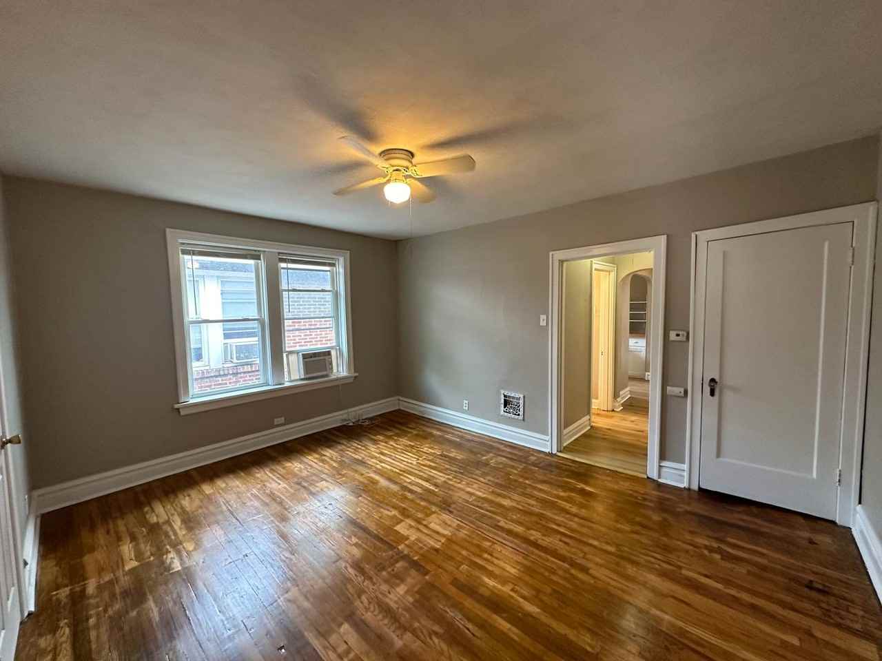 Hydraulic 4030 /4032 - Photo 2 of 25