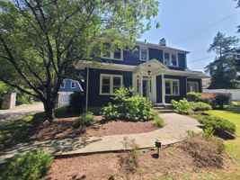 featured image of 2 Beach Rd