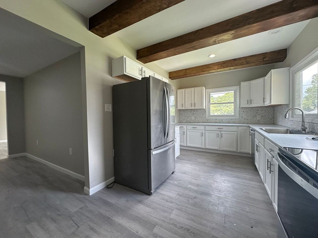 607 New River Dr - Photo 7 of 42