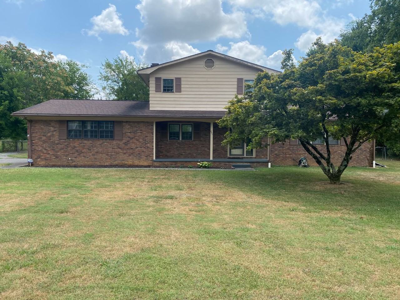 891 W Cunningham St - Photo 2 of 21