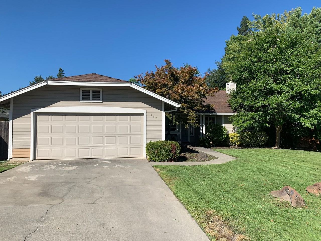 252 Pinyon Hills Dr - Photo 2 of 26