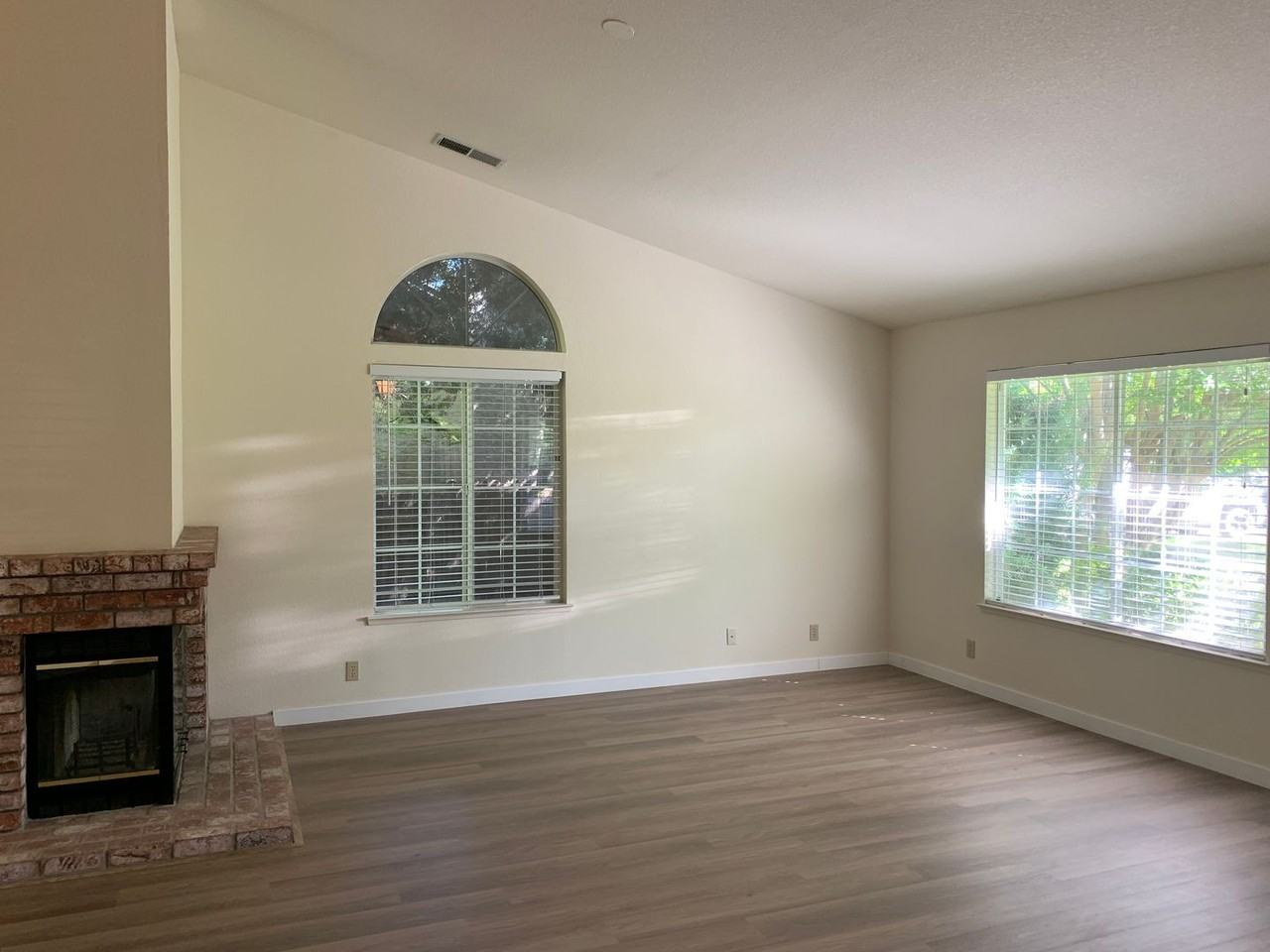 252 Pinyon Hills Dr - Photo 3 of 26