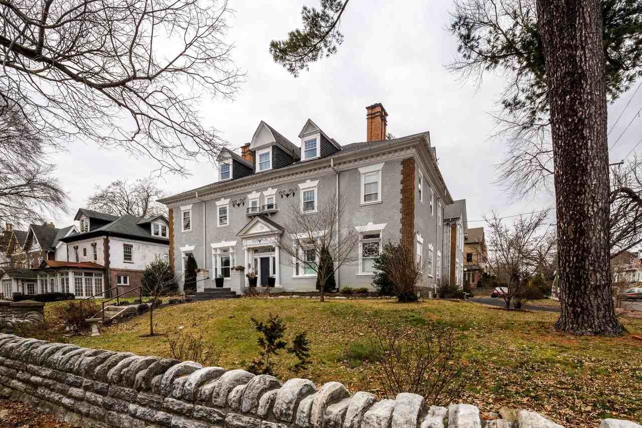 D'Ancona Mansion - Photo 4 of 10