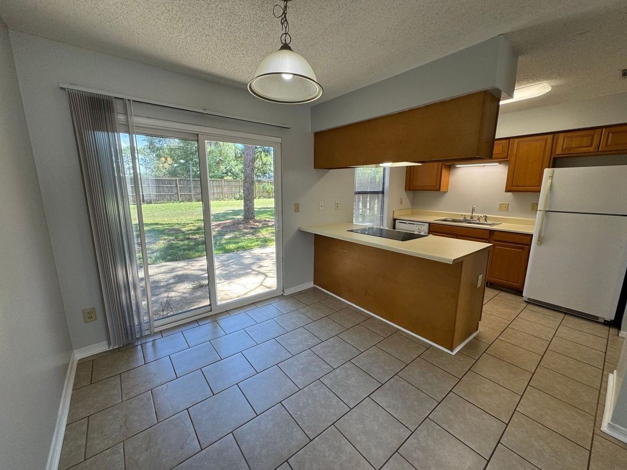 2810 Villa Woods Cir - Photo 7 of 22