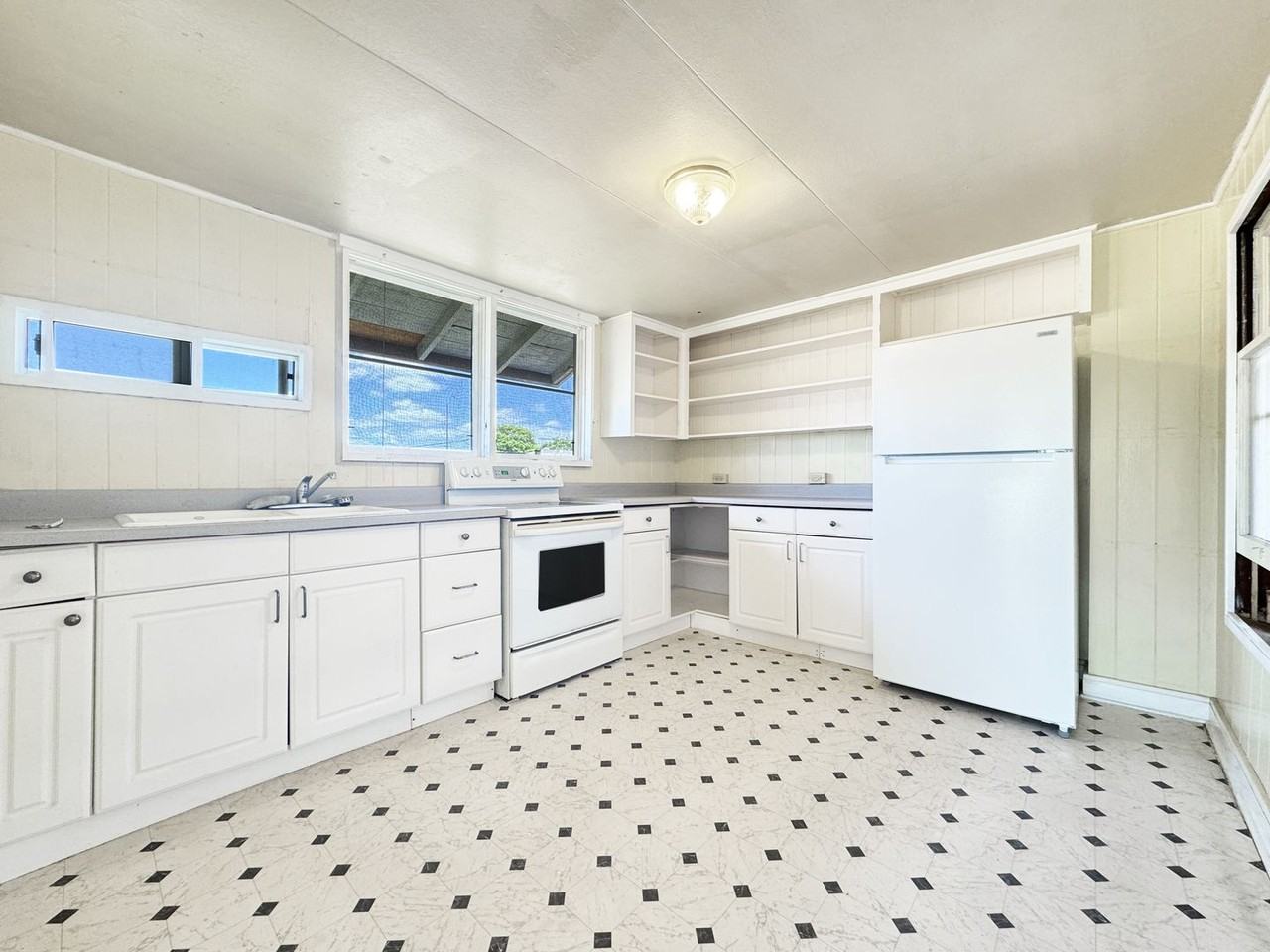 Lee / Wong - Photo 2 of 14