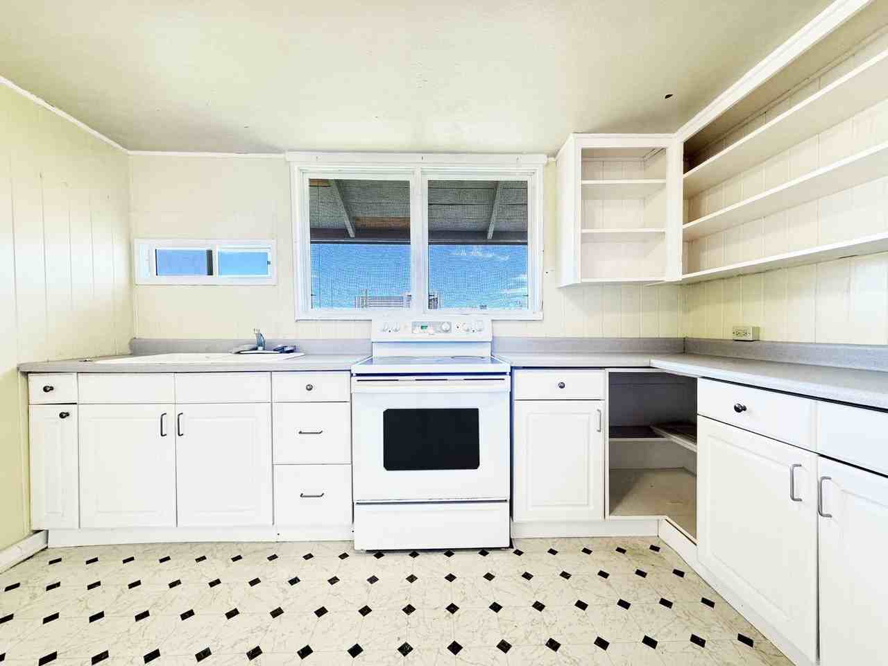 Lee / Wong - Photo 3 of 14