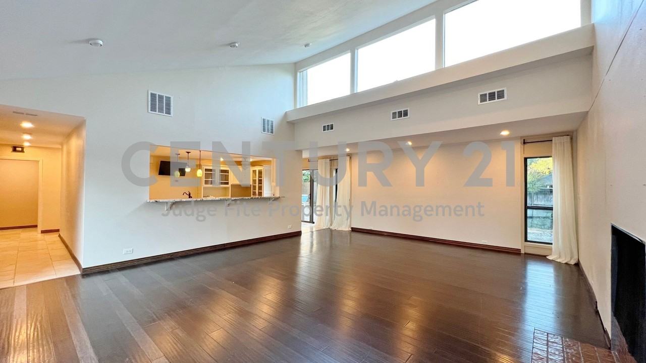 3820 Wimbleton Ct - Photo 3 of 11