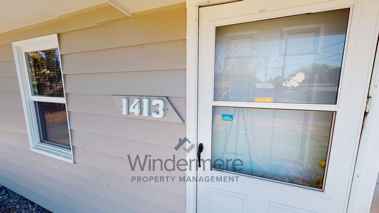 1413 Se Central Ave - Photo 2 of 18