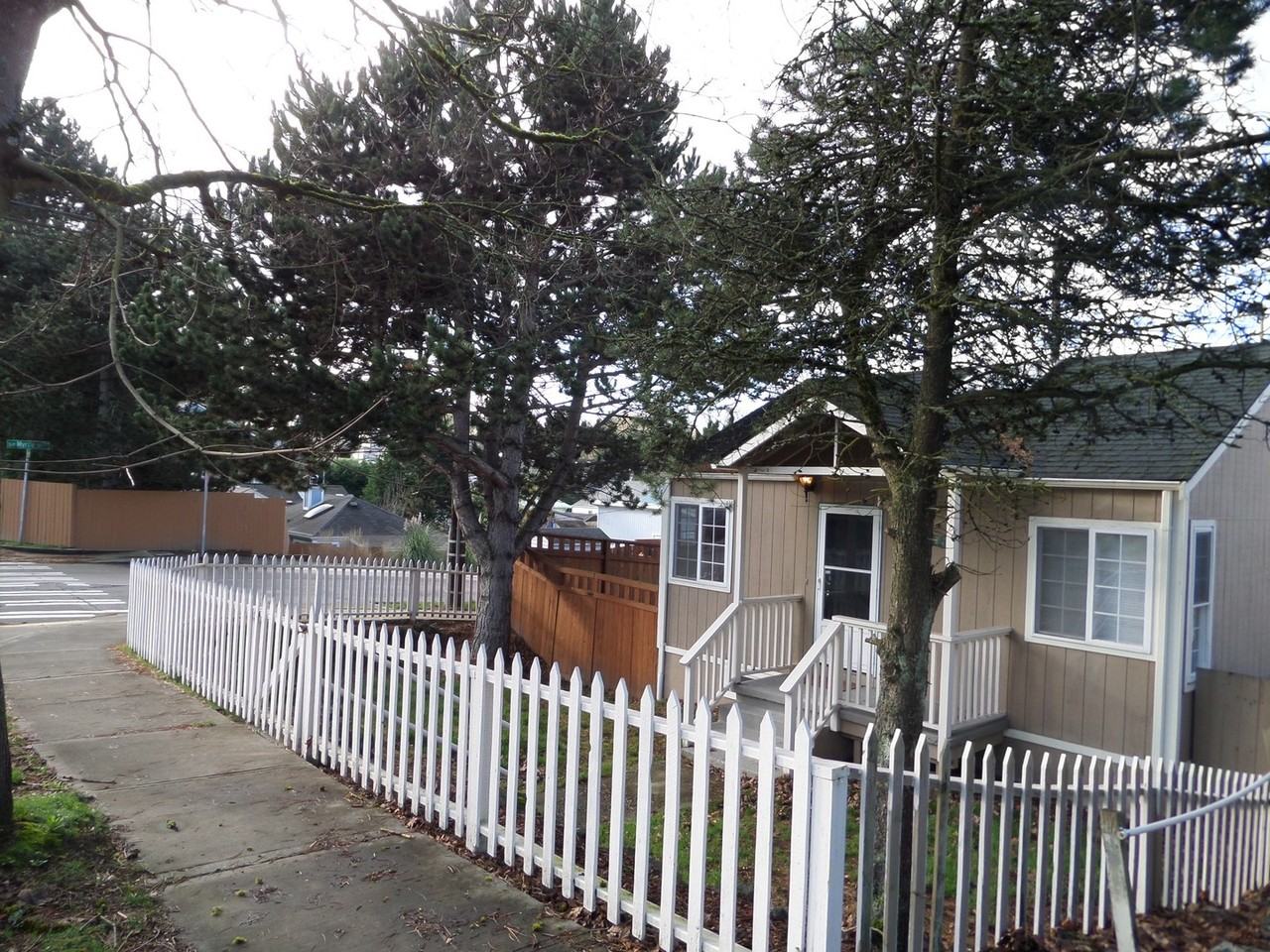 7061 16th Avenue Southwest - Photo 2 of 22