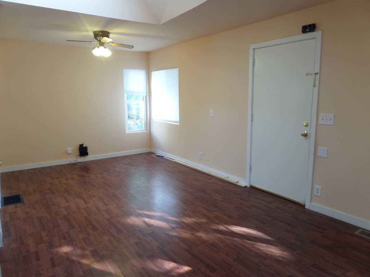 7061 16th Avenue Southwest - Photo 3 of 22