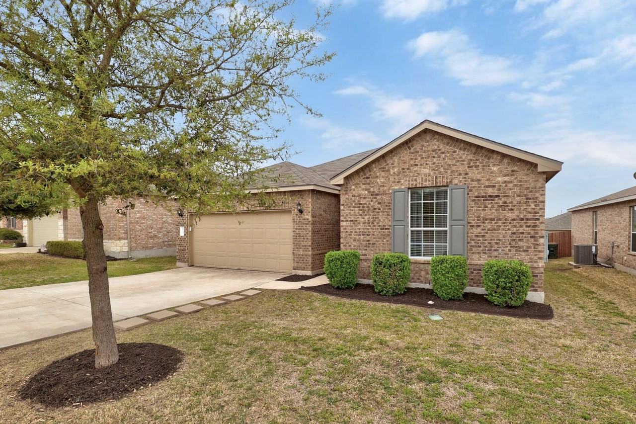 73 Mallard Ln - Photo 3 of 25