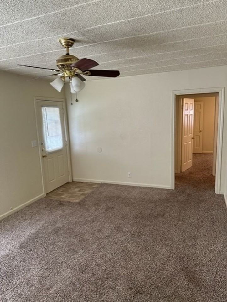 4016 Marks Pl - Photo 3 of 16