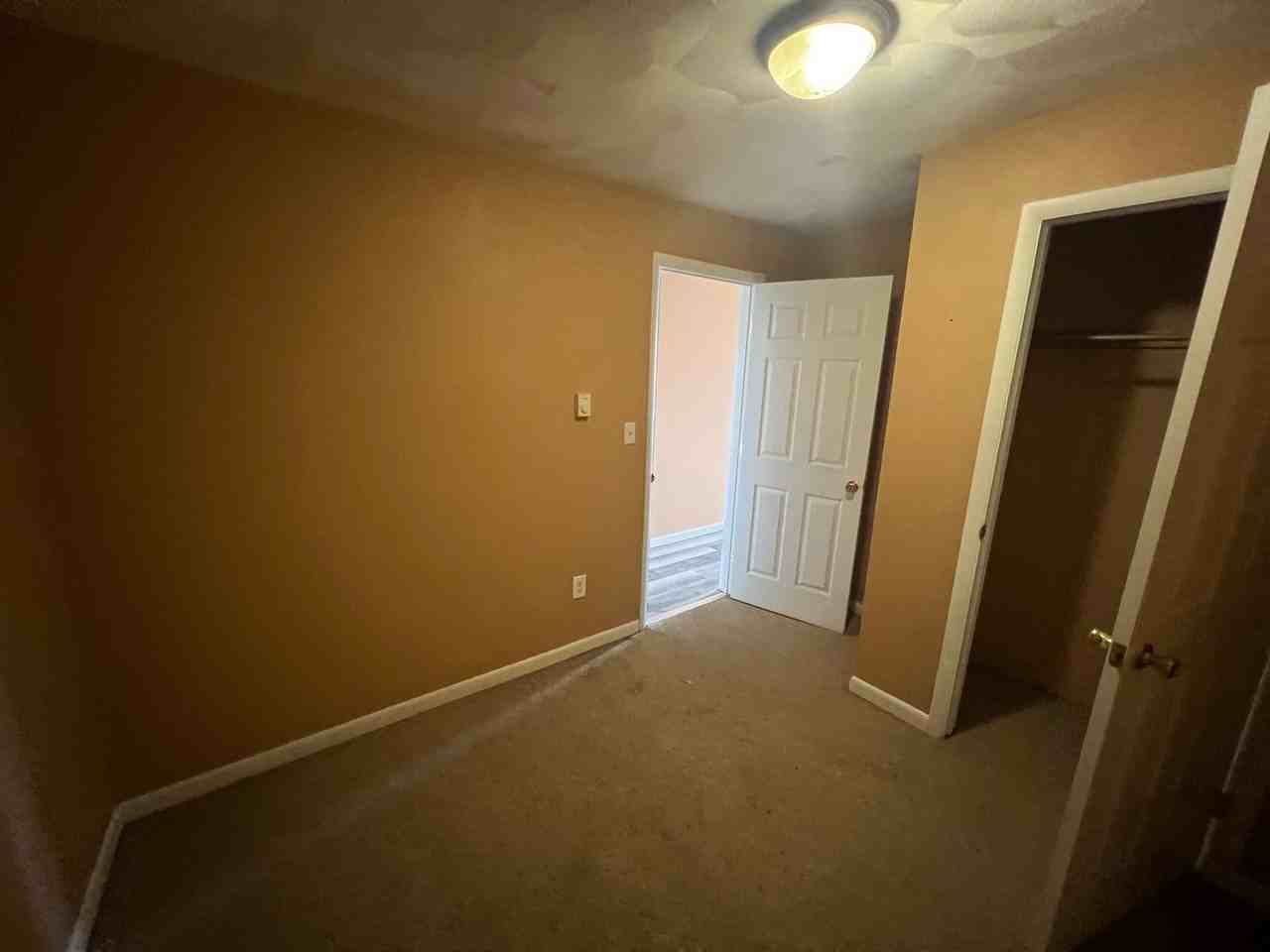 27 Washington - Photo 2 of 3