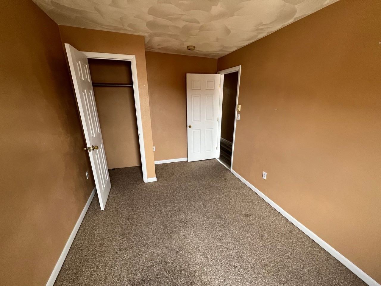 27 Washington - Photo 3 of 3